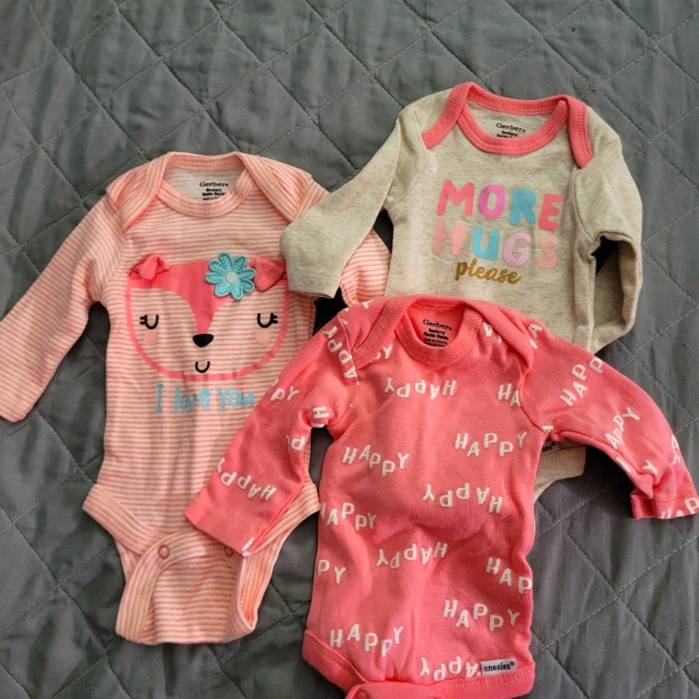 3 piece newborn long sleeve onsies